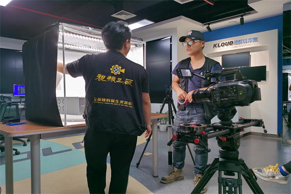 拍攝企業宣傳片需要哪些人員？——企業策劃視角下的完整團隊配置指南